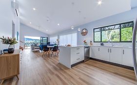 Hillside Haven - Airlie Beach